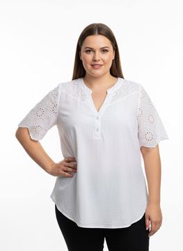Picture of PLUS SIZE TOP W/ CUT OUT